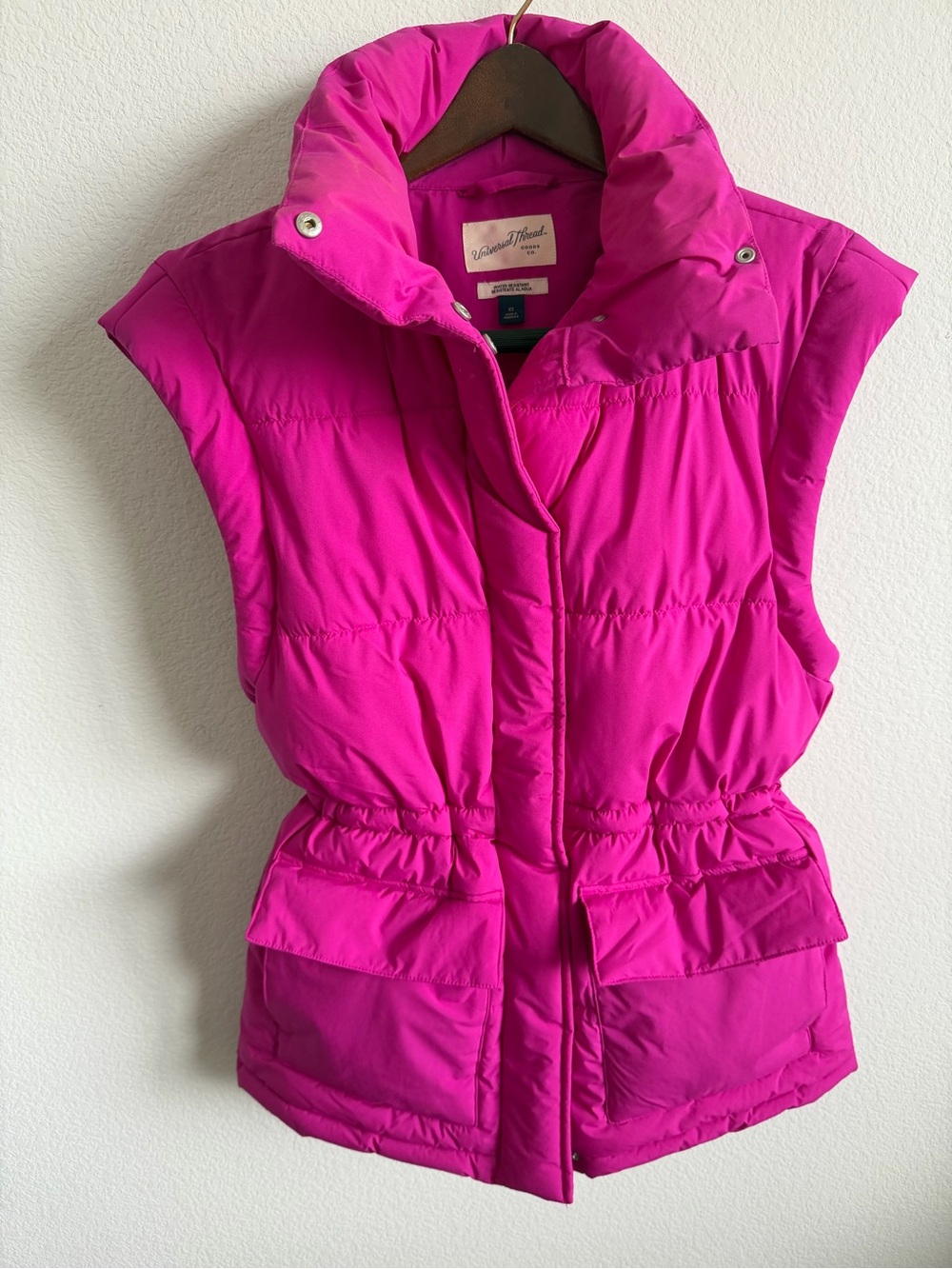 Universal Thread Bright Pink Quilted Puffer Vest